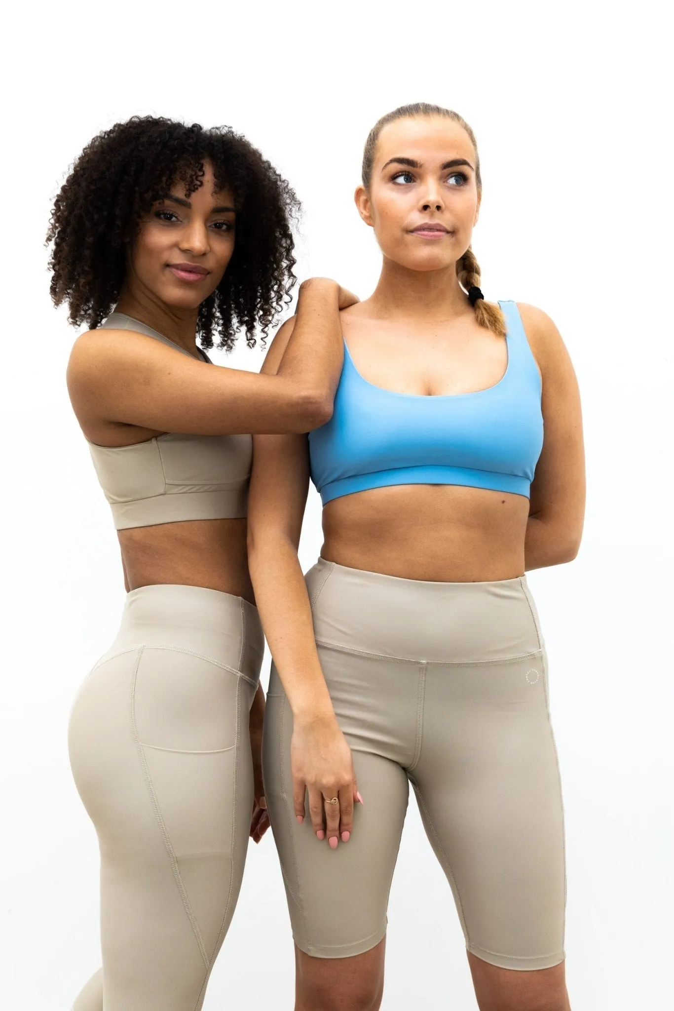 Center High-Waist Biker Shorts Sand