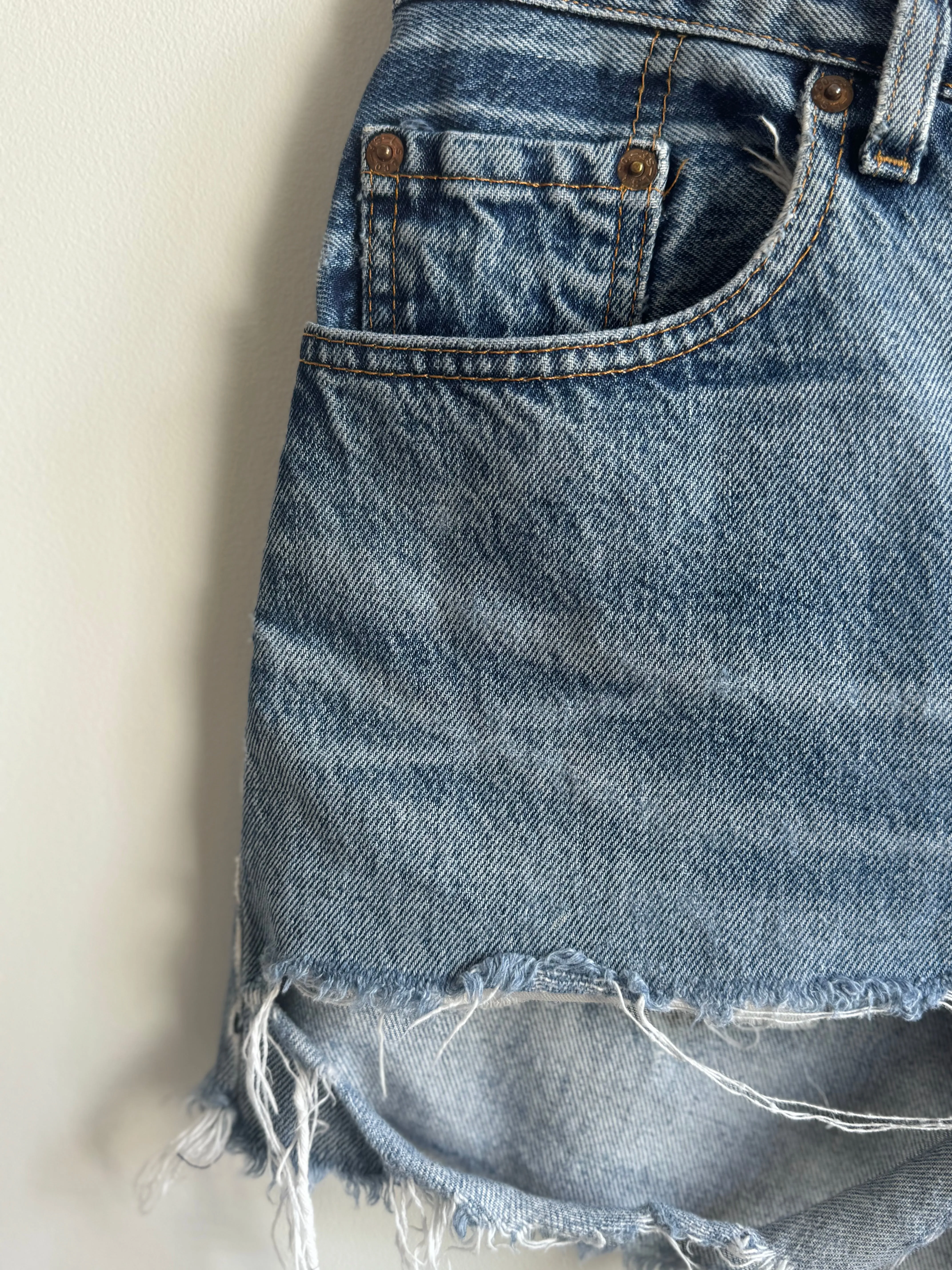 Denim Levis Cut Off Denim Shorts- w Ripped leg - W33