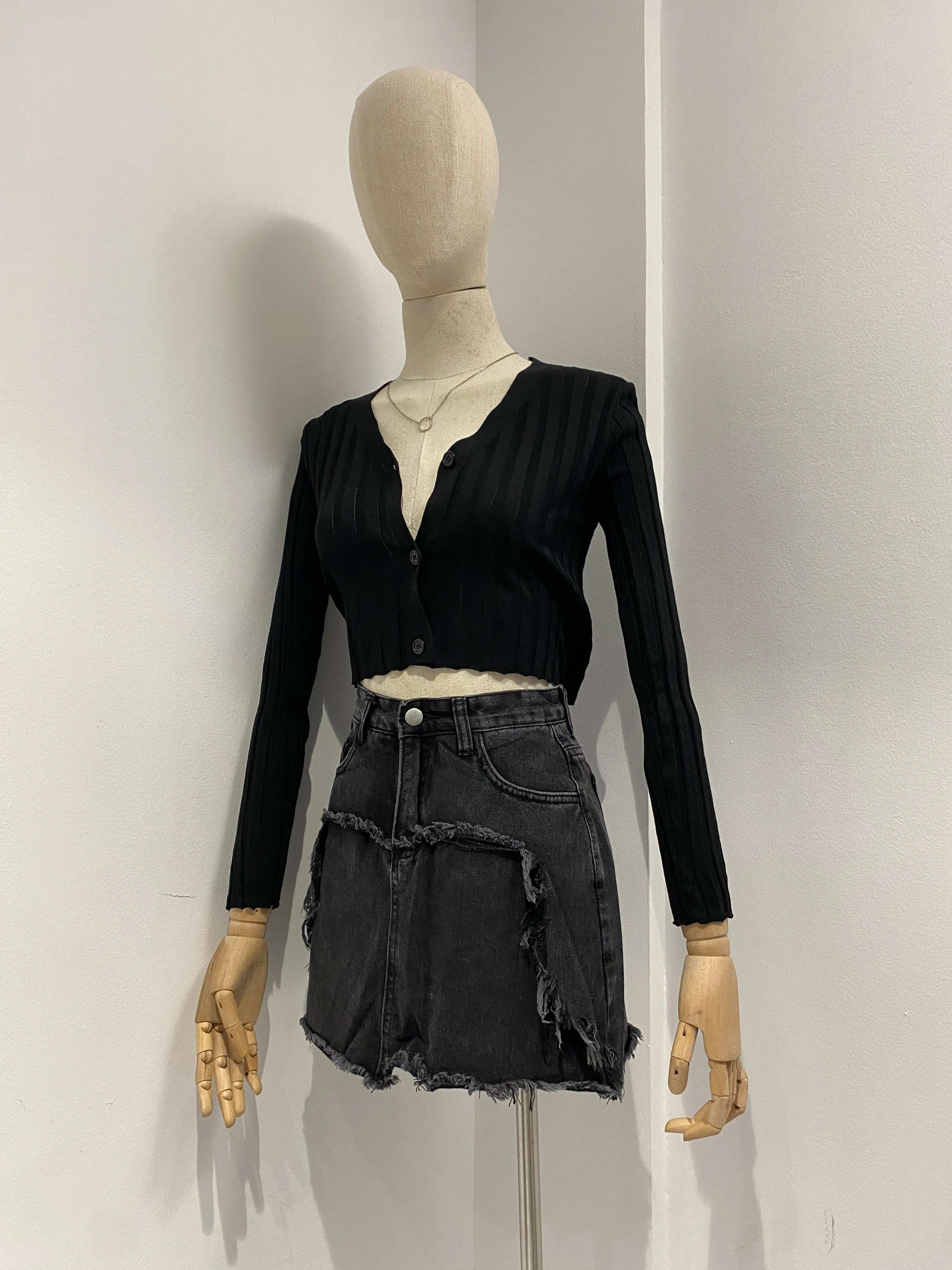[Good Jeans] Torn Apart Denim Skirt - Black