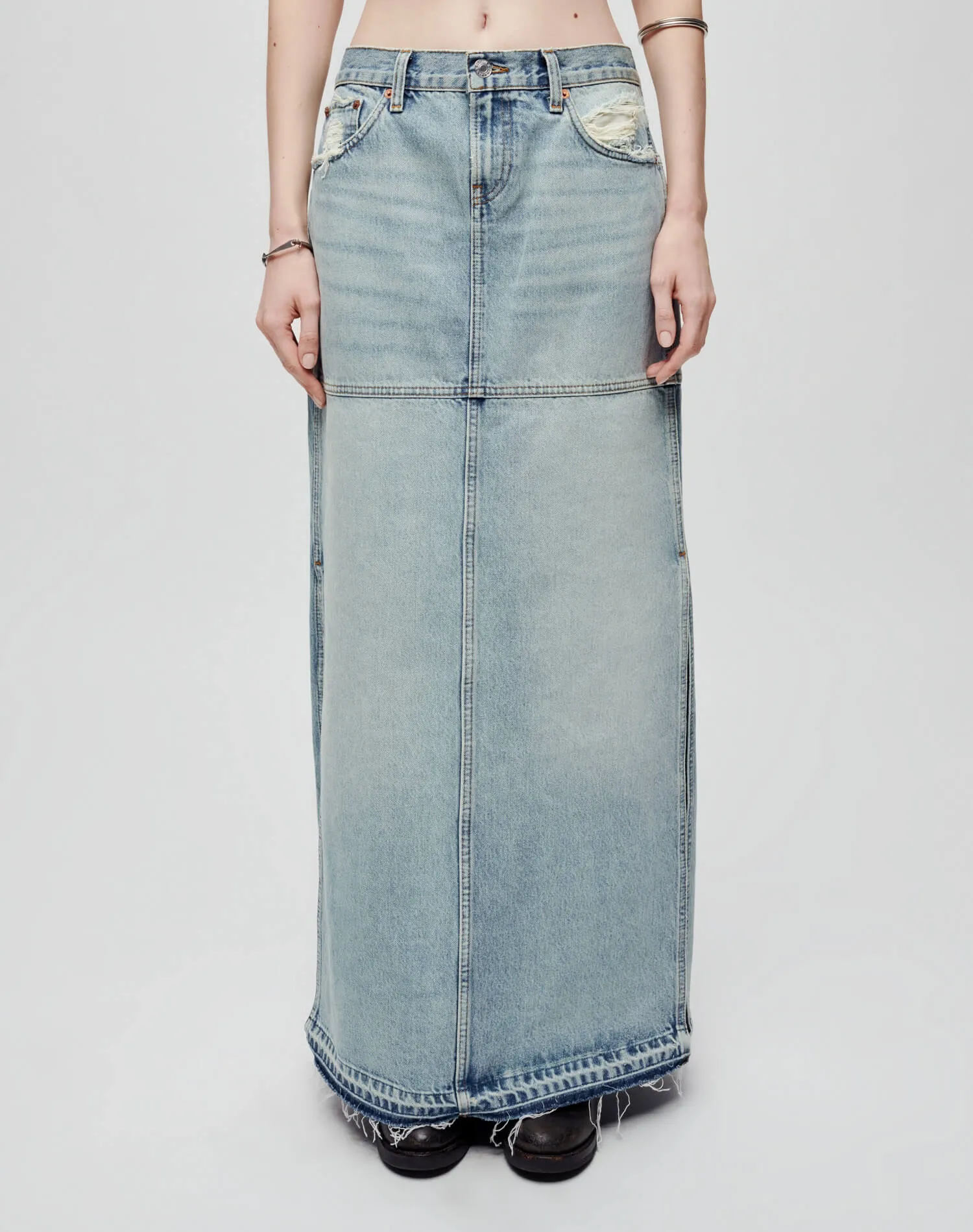 RE/DONE Mid Rise split Skirt in Ripped Tide