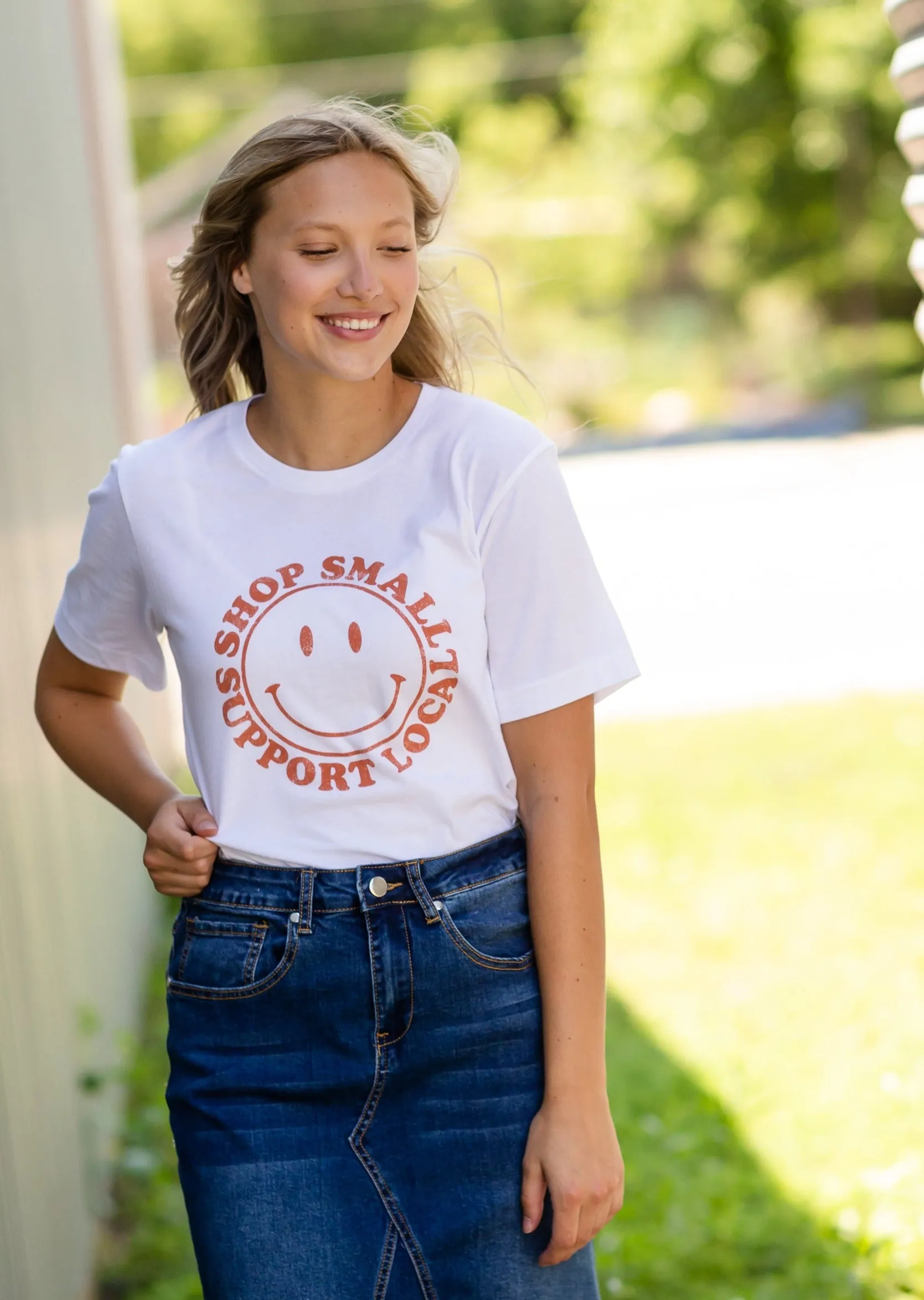 White Short Sleeve Shop Small T-shirt