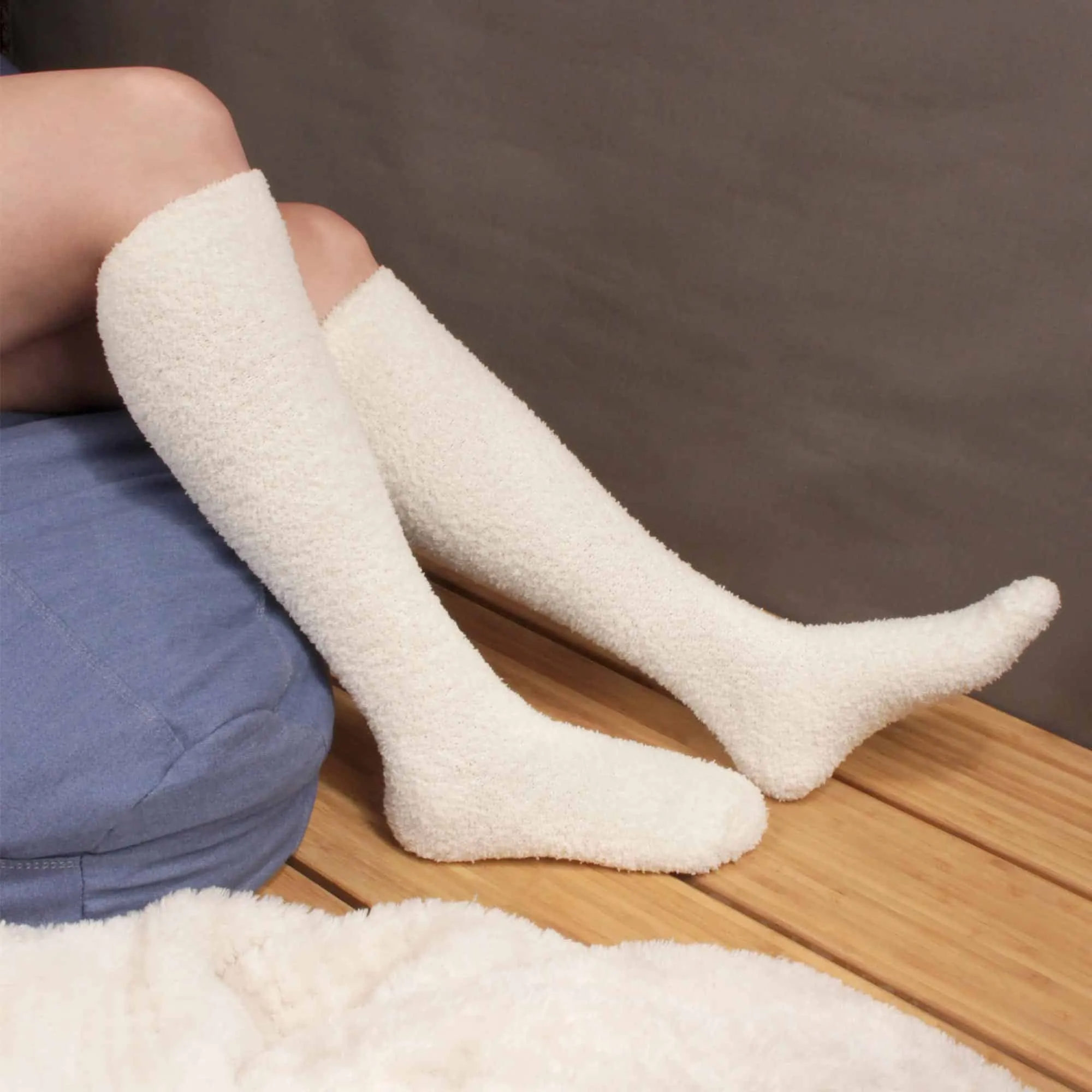 Women's Fuzzy Patterened Knee High Socks